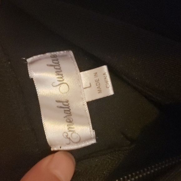 Emerald Sundae Black Dress - Picture 4 of 4